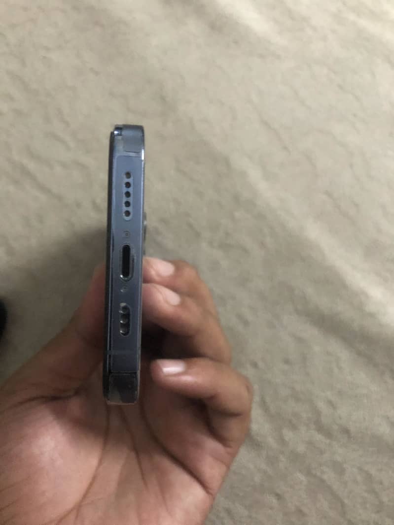 Apple iPhone 13 Pro 3