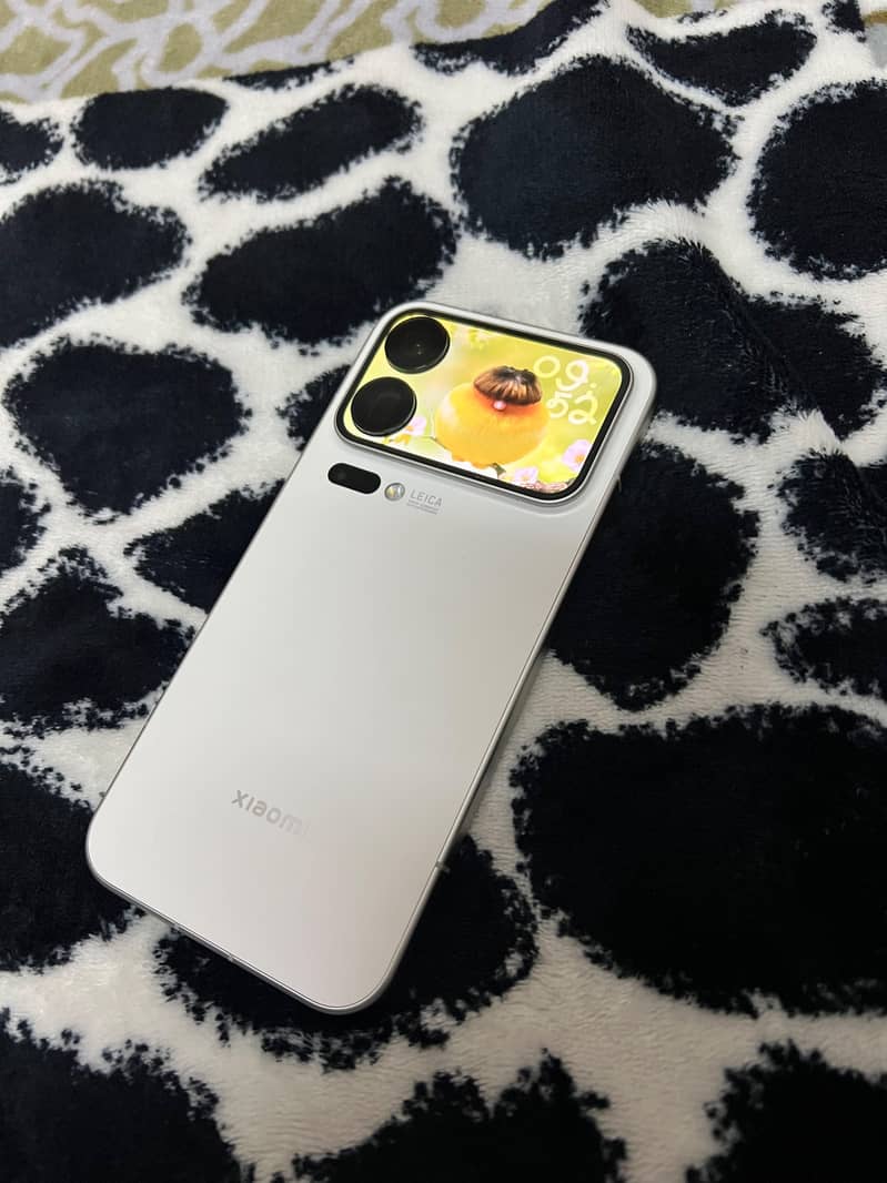 Xiaomi 17 Pro Max 1
