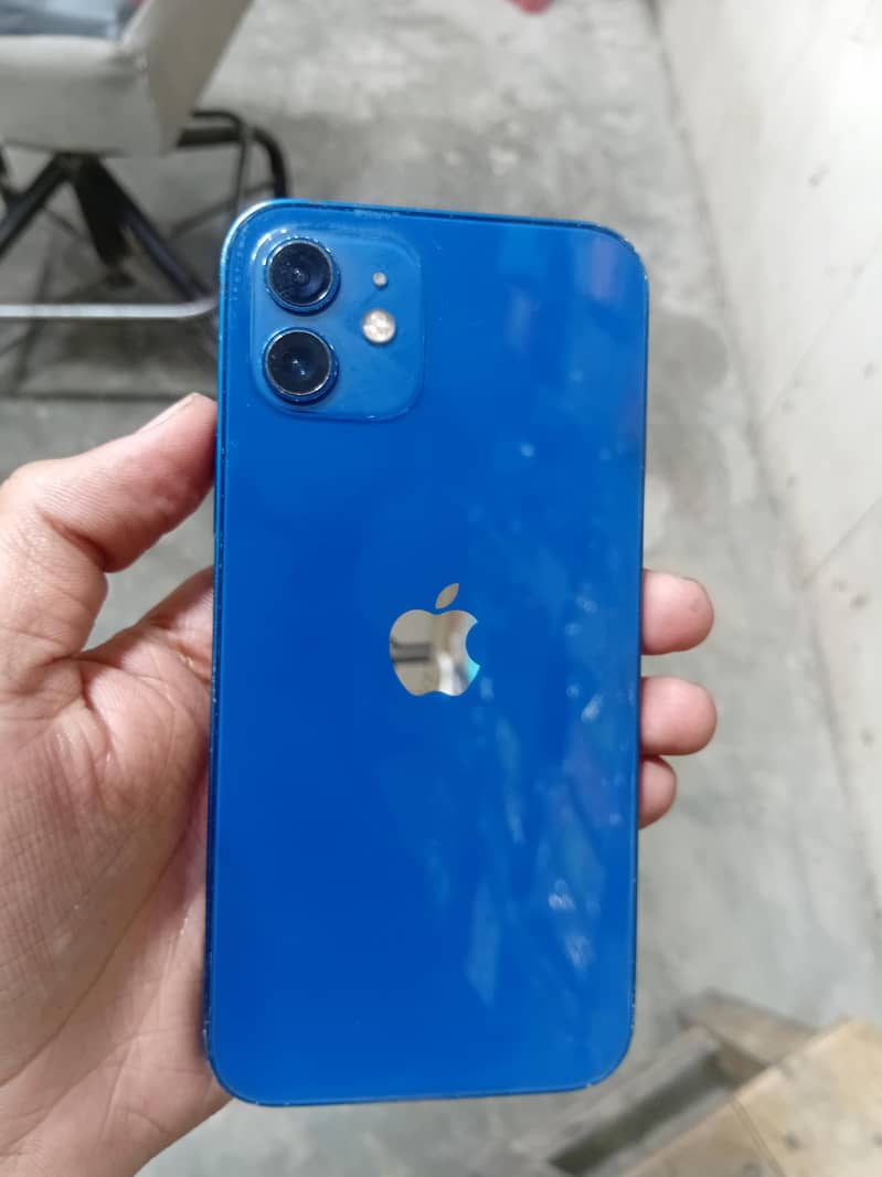 Apple iPhone 12 3