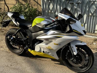 Yamaha R6-yzf