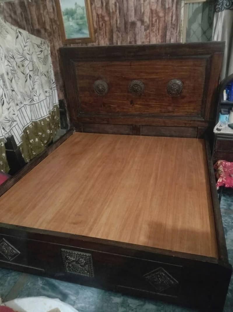 ڈبل بیڈ 0
