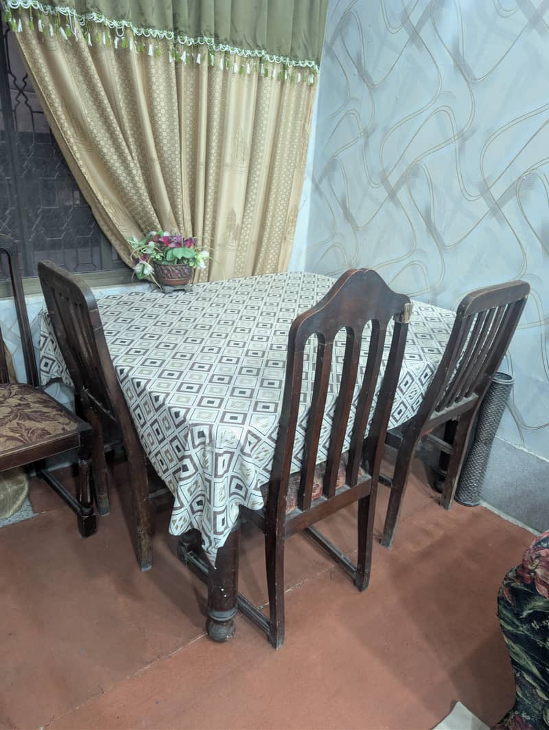 Dining Table + Chairs 1