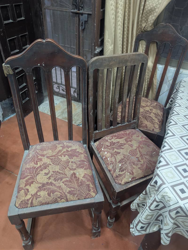 Dining Table + Chairs 3