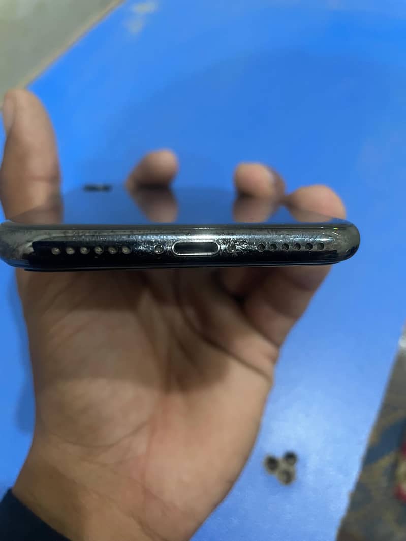 Apple iPhone X 10