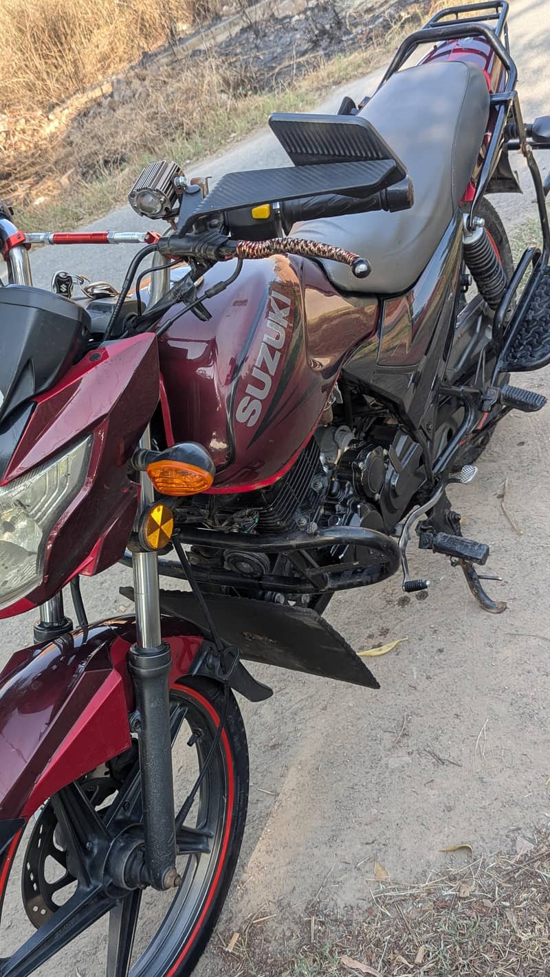 Suzuki gr150 2