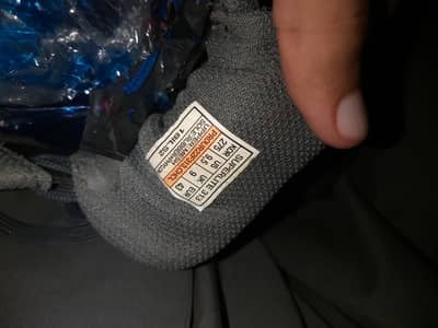 this is original American shoze ye BHT comfort shoes hai