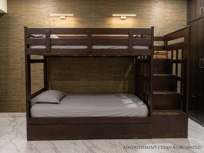 2 floor bed 0