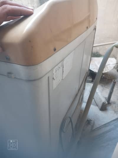 Dawlance washing machine with dryer for sale in good condition