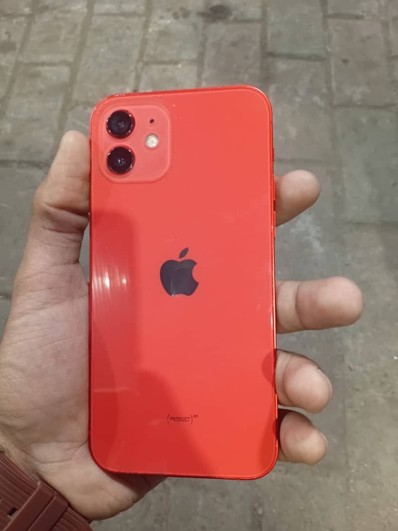 Apple iPhone 12 4
