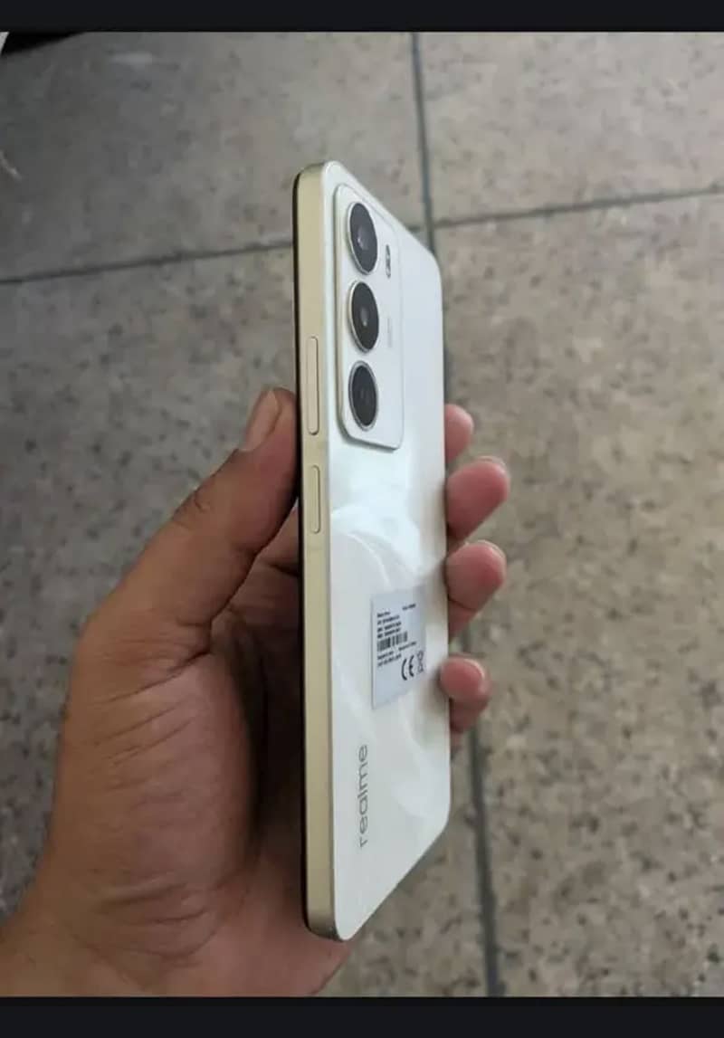 Realme C71 1