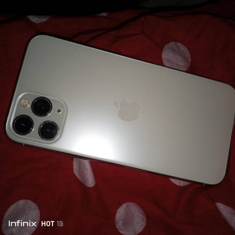 Apple iPhone 11 0