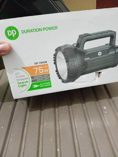 good light plz buy it with charger