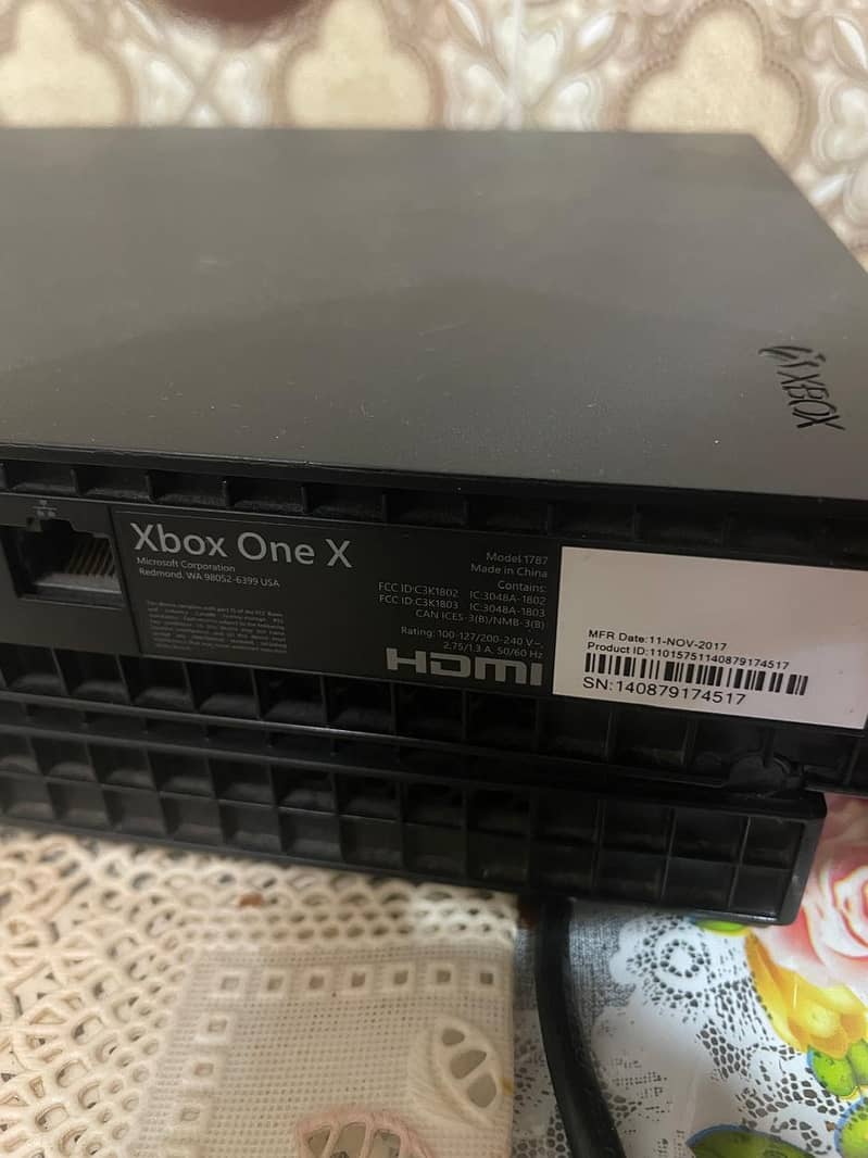 Xbox one X 3