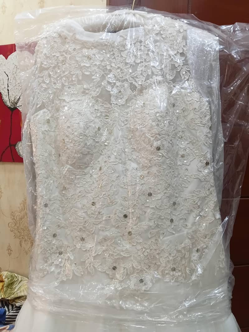 Fancy suit from abroad 1