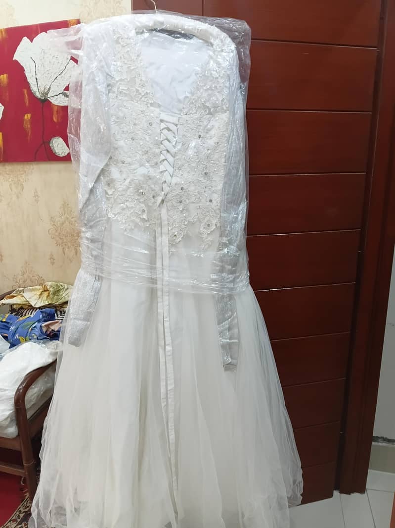 Fancy suit from abroad 3
