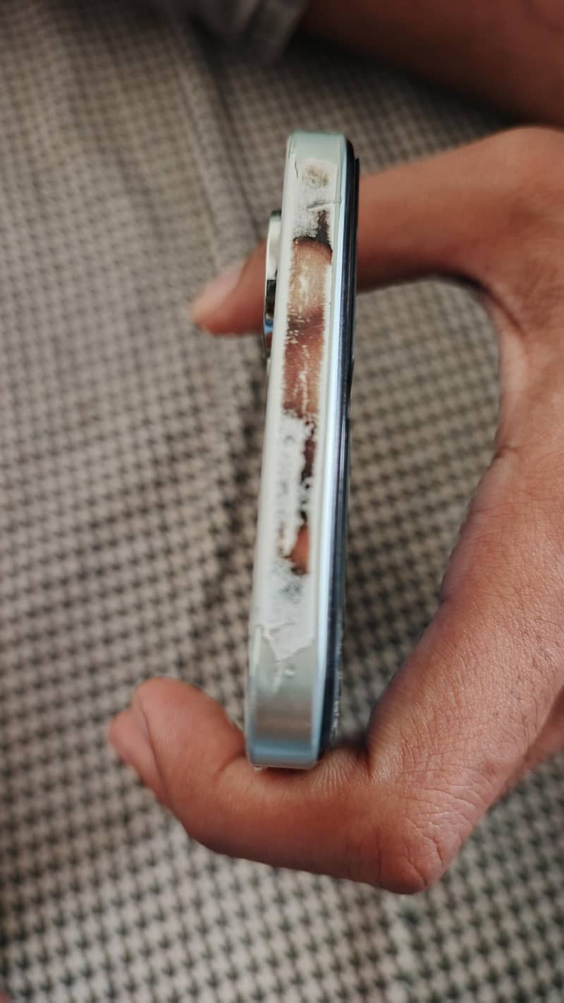 Realme Note 60x 3