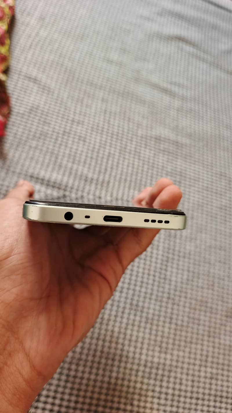 Realme Note 60x 4
