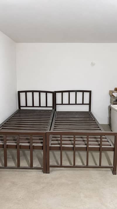 2 Doctor bed with mattress