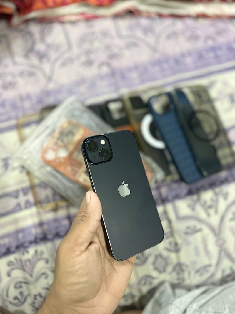 Apple iPhone 13 2
