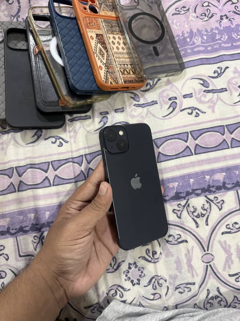 Apple iPhone 13 3