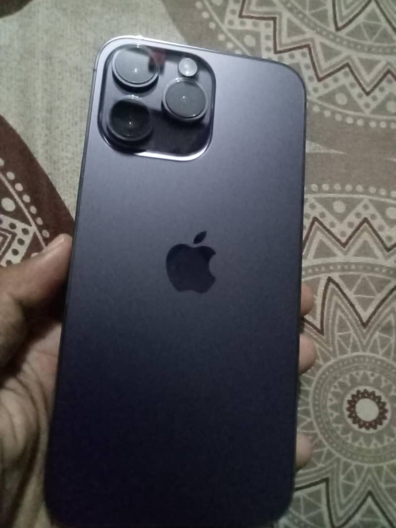 Apple iPhone 14 Pro Max 4