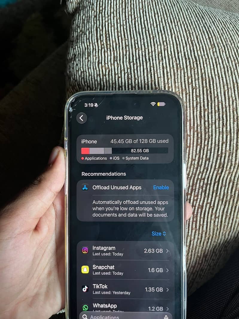Apple iPhone 16 Plus 3