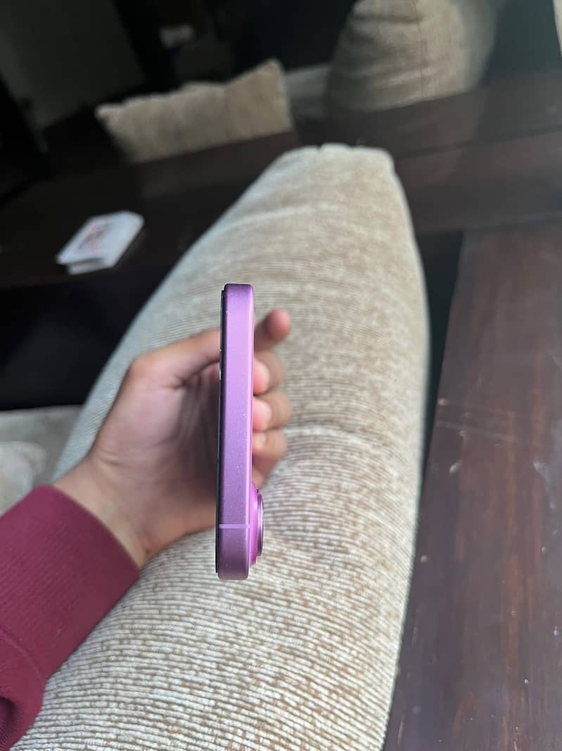 Apple iPhone 16 Plus 7