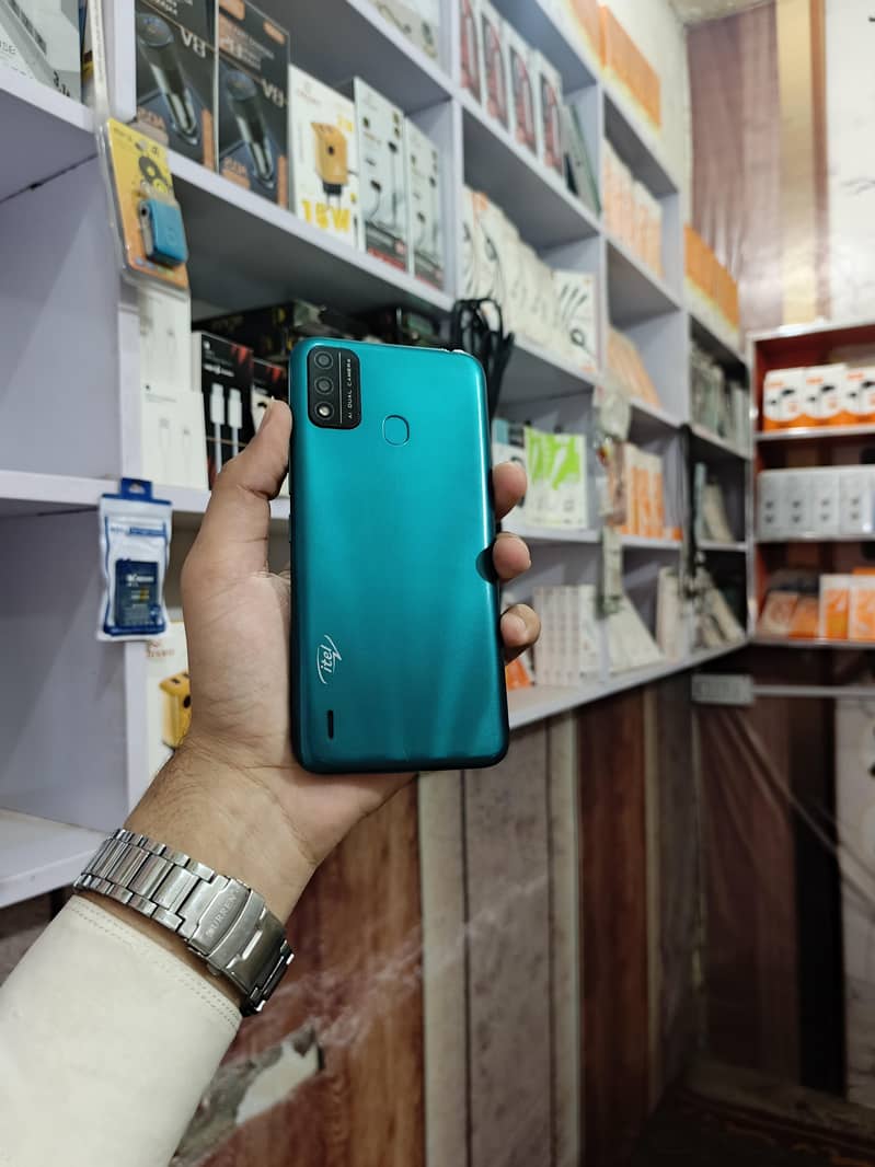 Itel A48 2/32 0
