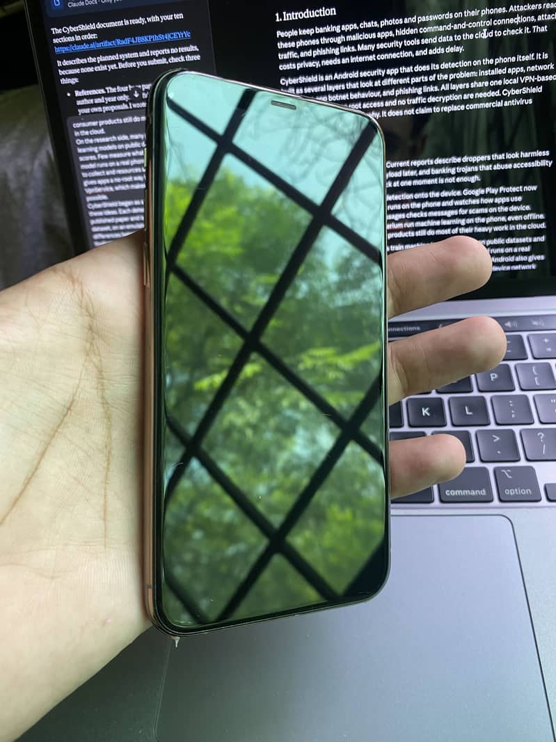 Apple iPhone 11 Pro 3