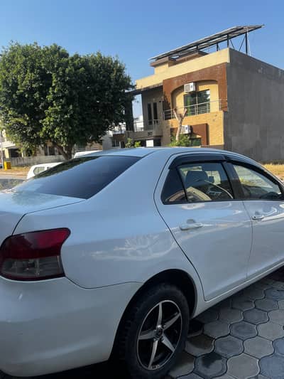Toyota Belta 2008
