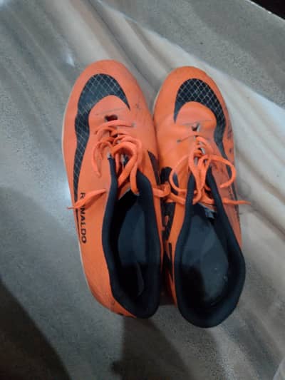 Football shoes