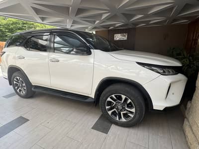 Toyota Fortuner Legender 2023