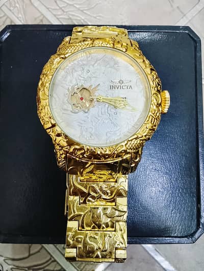 Premium Golden Watch
