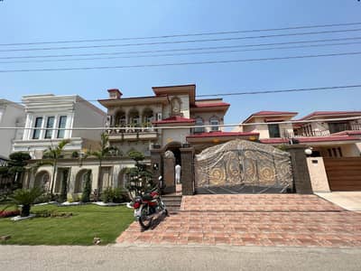 1 KANAL ELEGANT AND FULLY MAINTAINED SPANISH NEW BUNGALOW IS AVAILABLE IN THE BEST BLOCK OF DHA LAHORE.