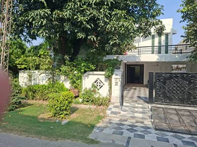 1 KANAL ELEGANT AND FULLY MAINTAINED SUPER HOT LOCATED BUNGALOW NEAR MAIN MARKET & MOSQUE IS AVAILABLE IN THE BEST BLOCK OF DHA LAHORE.