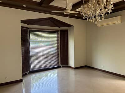 1 Kanal Lower Portion With Basement Bedroom Available For Rent In DHA Phase 6, Lahore