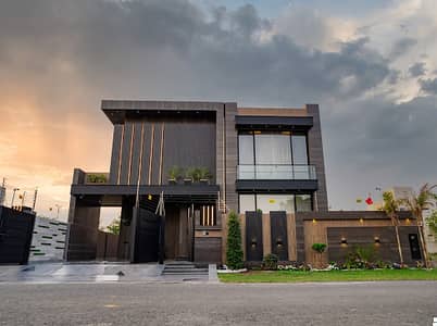 1 KANAL ELEGANT AND FULLY FURNISHED MODERN BUNGALOW WITH BASEMENT IS AVAILABLE IN THE BEST BLOCK OF DHA LAHORE.
