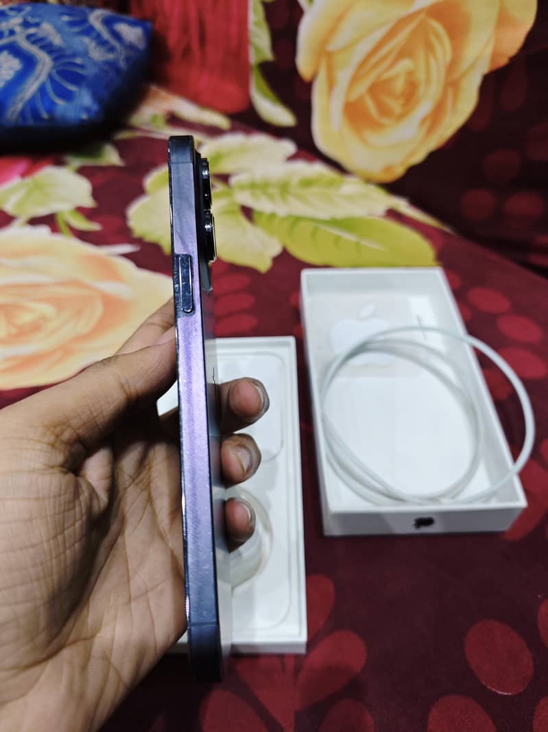 Apple iPhone 14 Pro Max 2