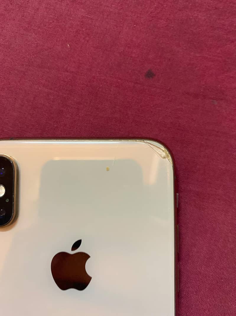 Apple iPhone XS 6