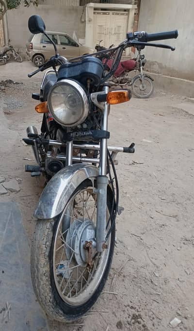 HONDA CD 100