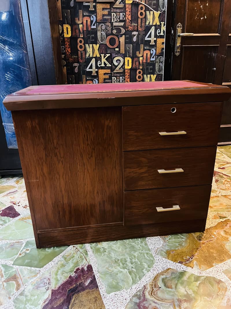 Side board 0