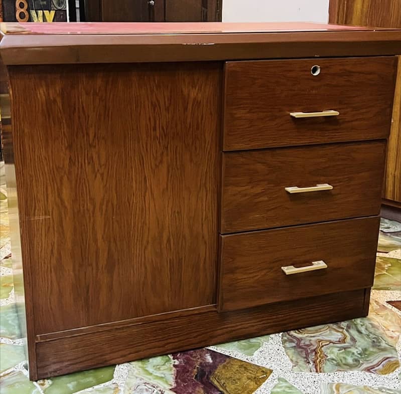 Side board 3