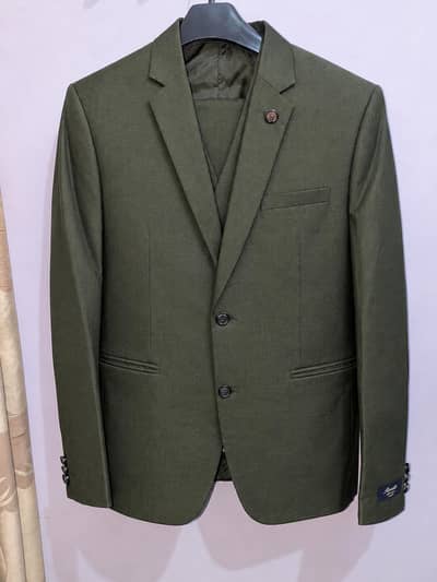 Olive Green Men’s 3-Piece Suit – Coat, Waistcoat & Trouser