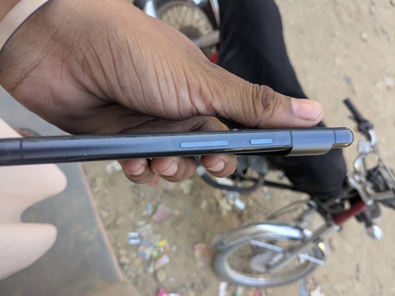 Google Pixel 7 4