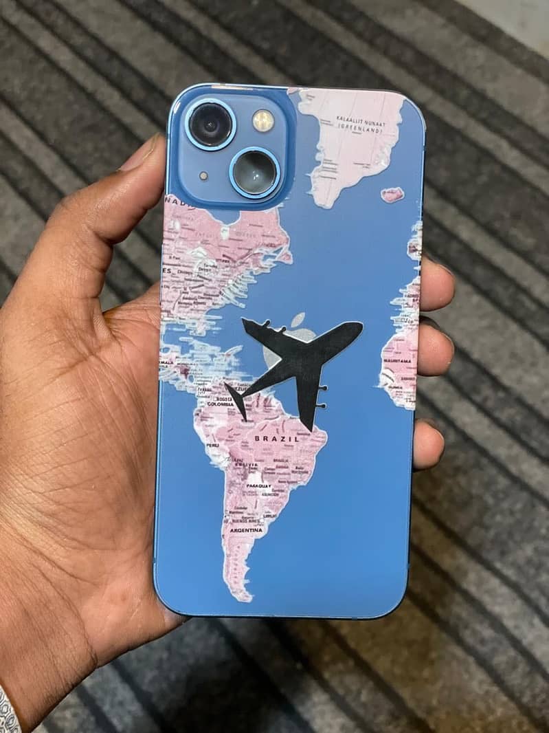 Apple iPhone 13 0