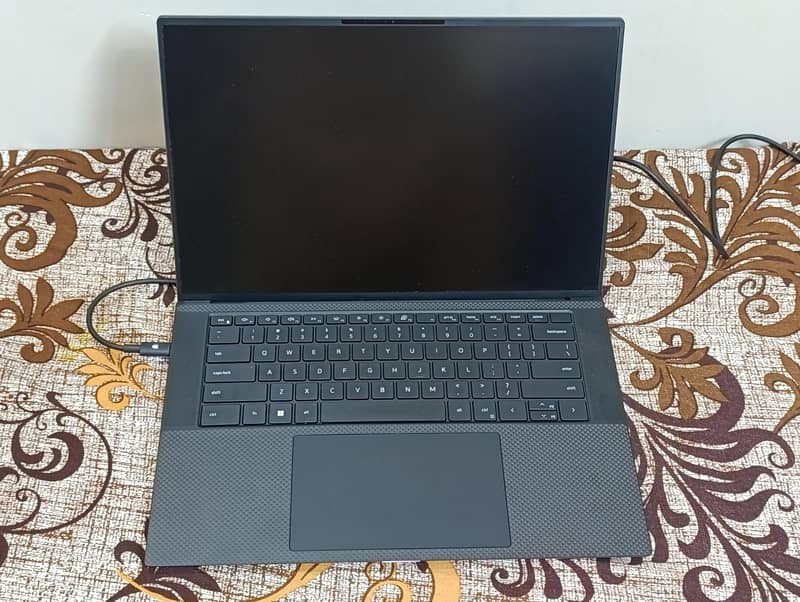Dell Precision 5560 1