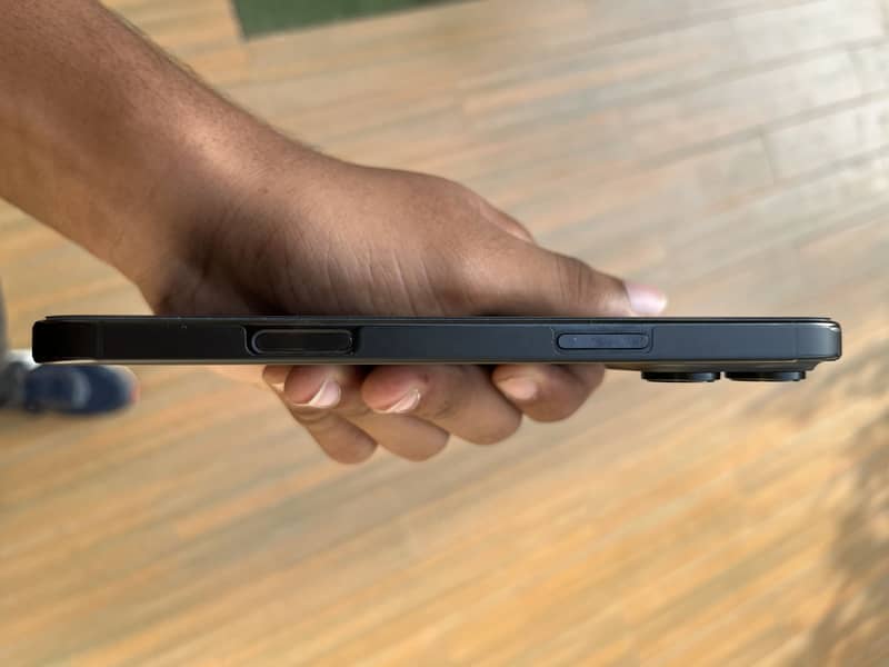 Apple iPhone 16 Pro Max 3