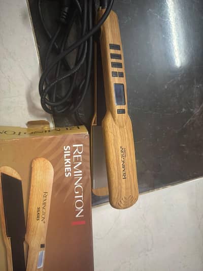 brand new hair straightener