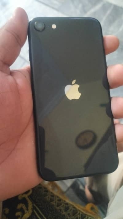 Apple iPhone SE