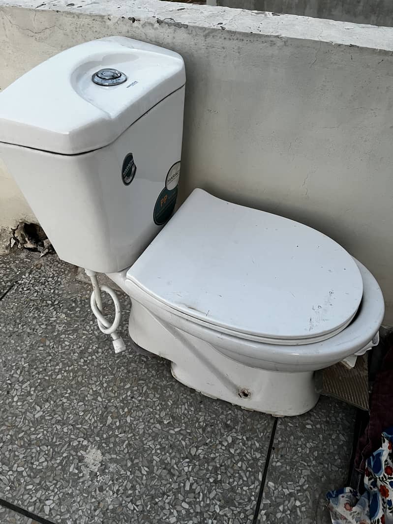 Marachi Commode New 2